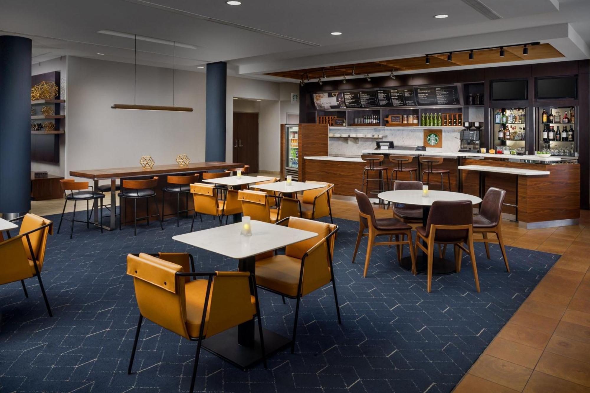 Courtyard By Marriott Phoenix Mesa Gateway Airport Exterior foto