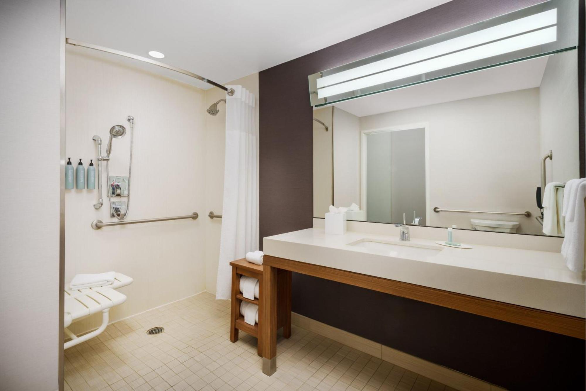 Courtyard By Marriott Phoenix Mesa Gateway Airport Exterior foto