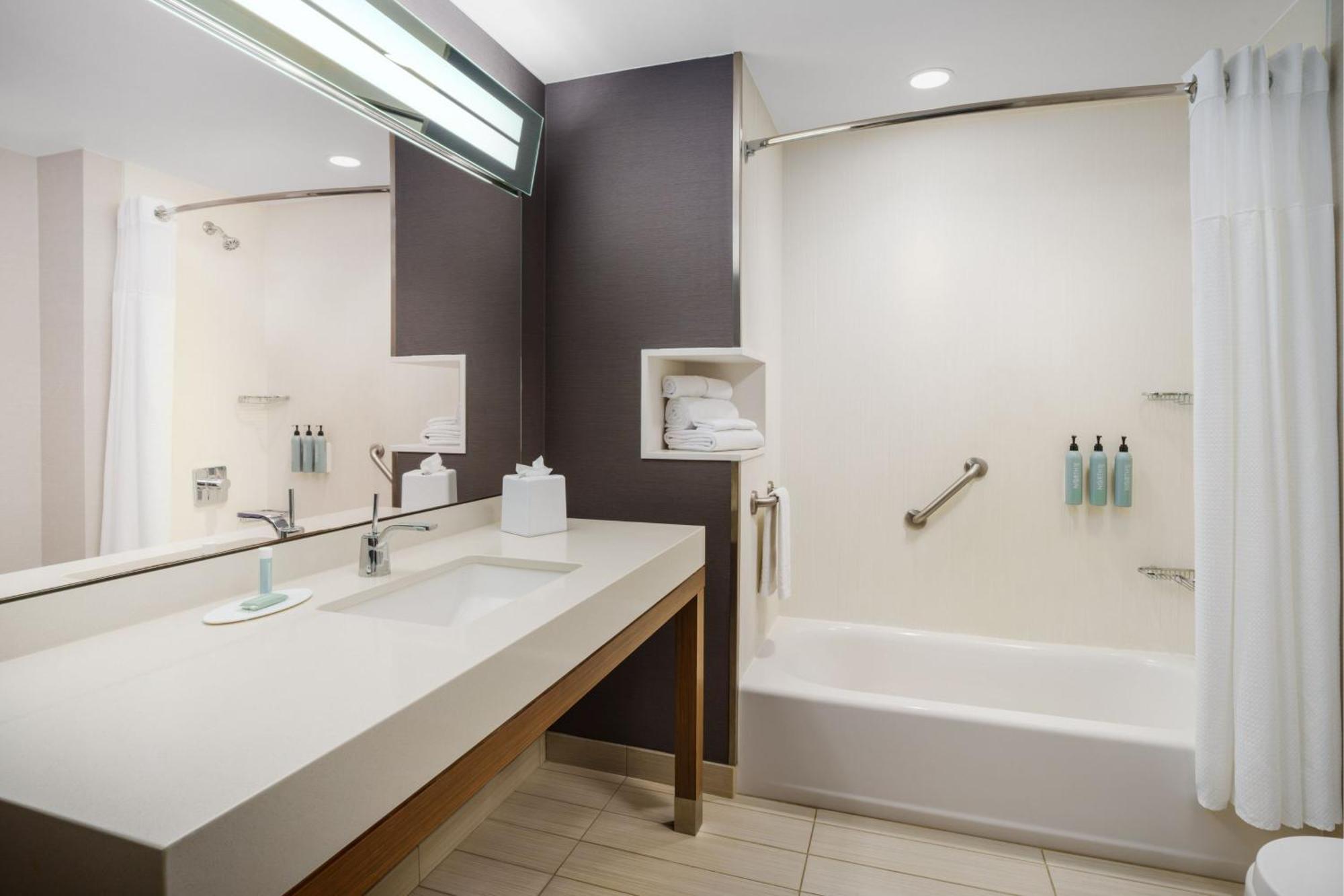 Courtyard By Marriott Phoenix Mesa Gateway Airport Exterior foto