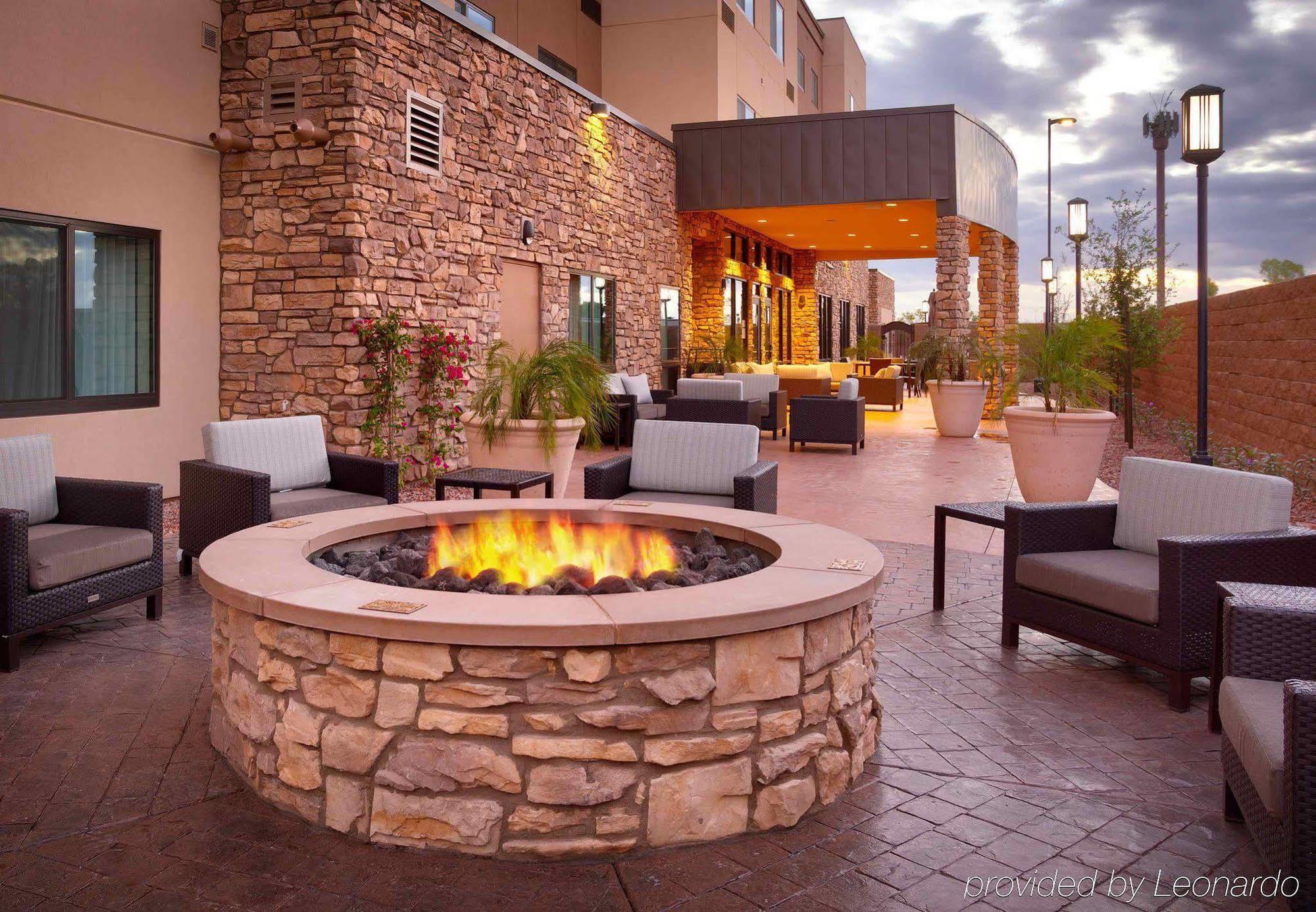 Courtyard By Marriott Phoenix Mesa Gateway Airport Exterior foto